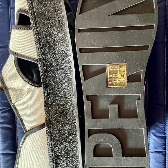 New white canvas Opening Ceremony platform slip on sneakers/shoes 38/7.5 - Picture 3 of 5